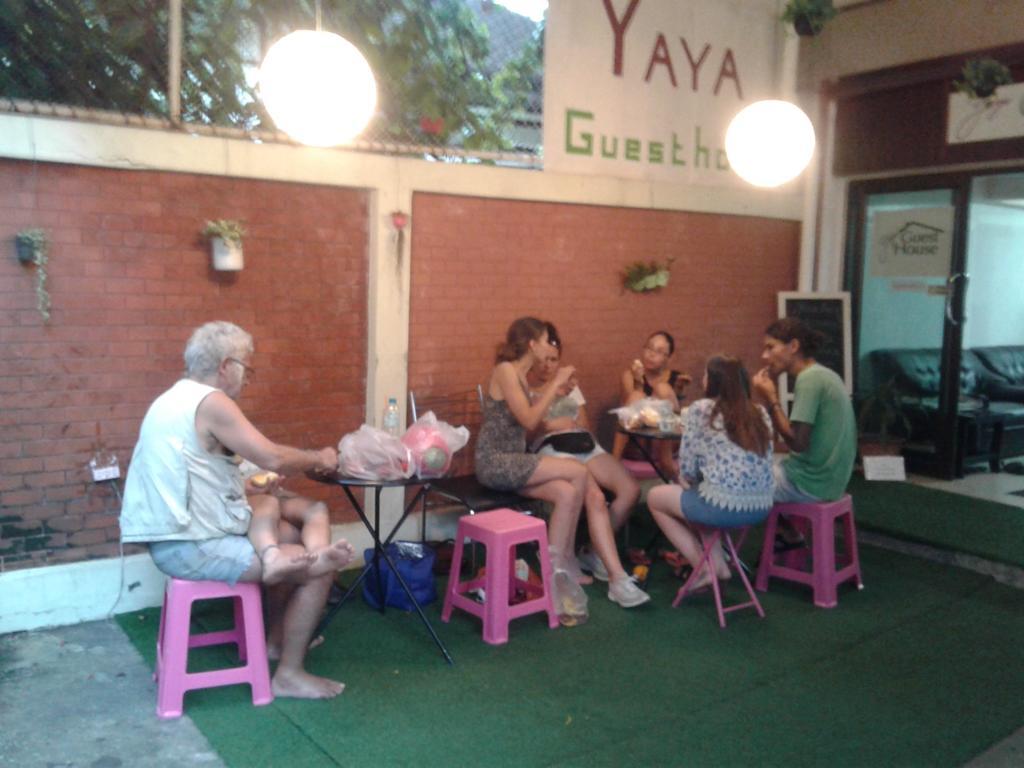 Yaya Guesthouse Bangkok Dış mekan fotoğraf