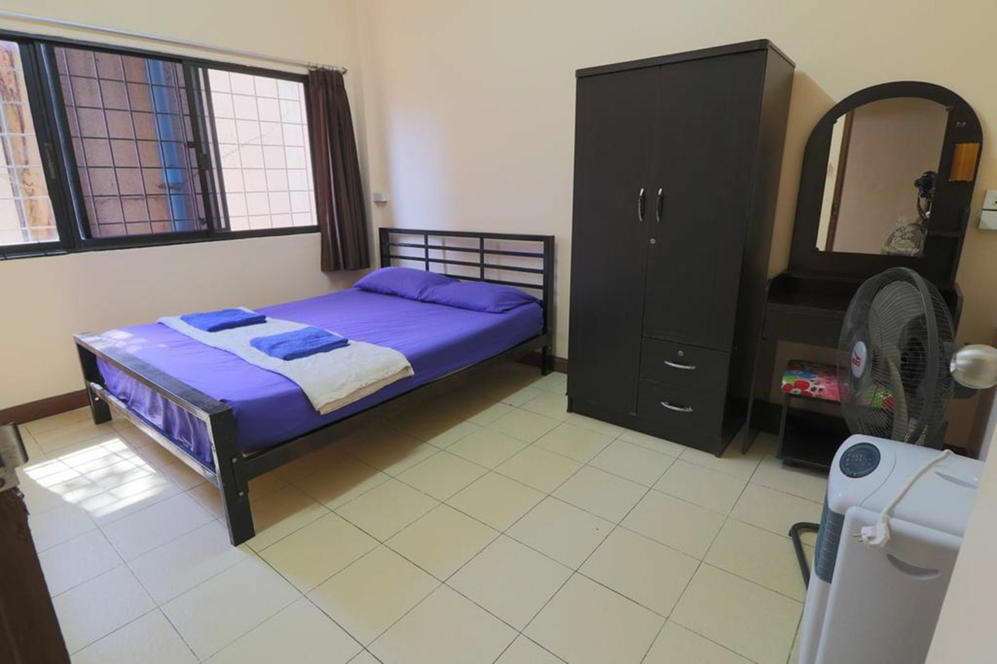 Yaya Guesthouse Bangkok Dış mekan fotoğraf